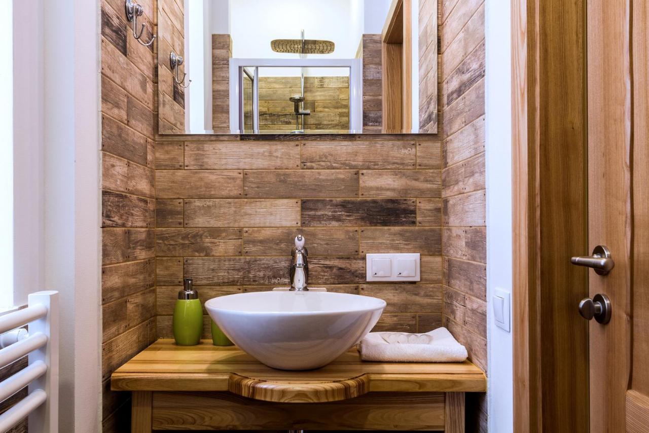 Dzirnavu 92 Studio Apartment Riga Luaran gambar